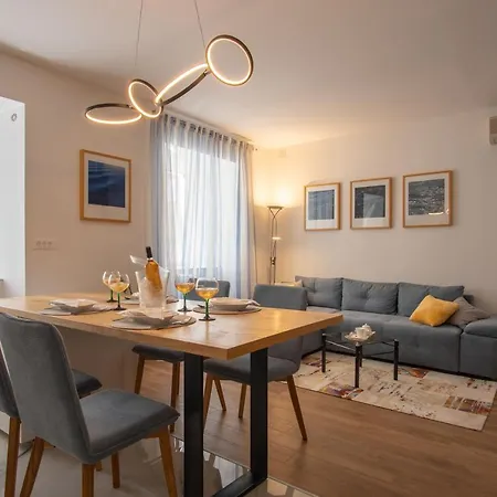 And By The Sea Pag - 21162 Maison d'hôtes